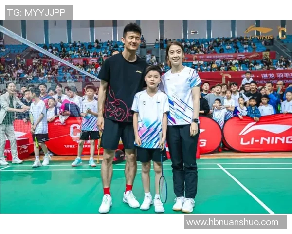 足球明星与羽毛球明星的巅峰对决谁能赢得更多球迷的心